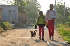 用您的眼界，改變孩子們的視界！